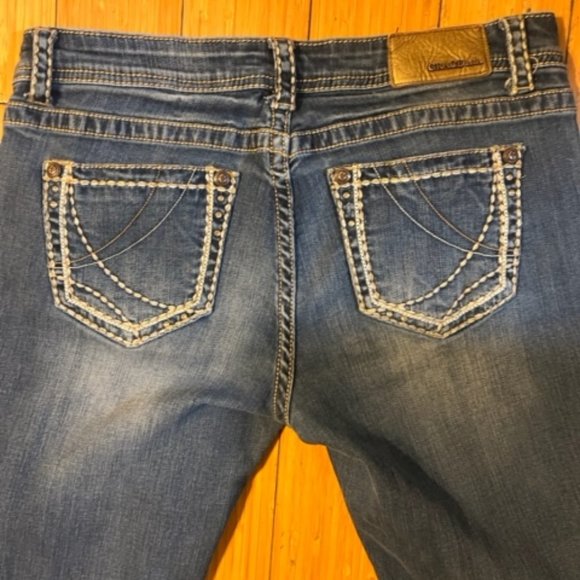 GRACE in L.A. Jeans - Picture 2 of 7